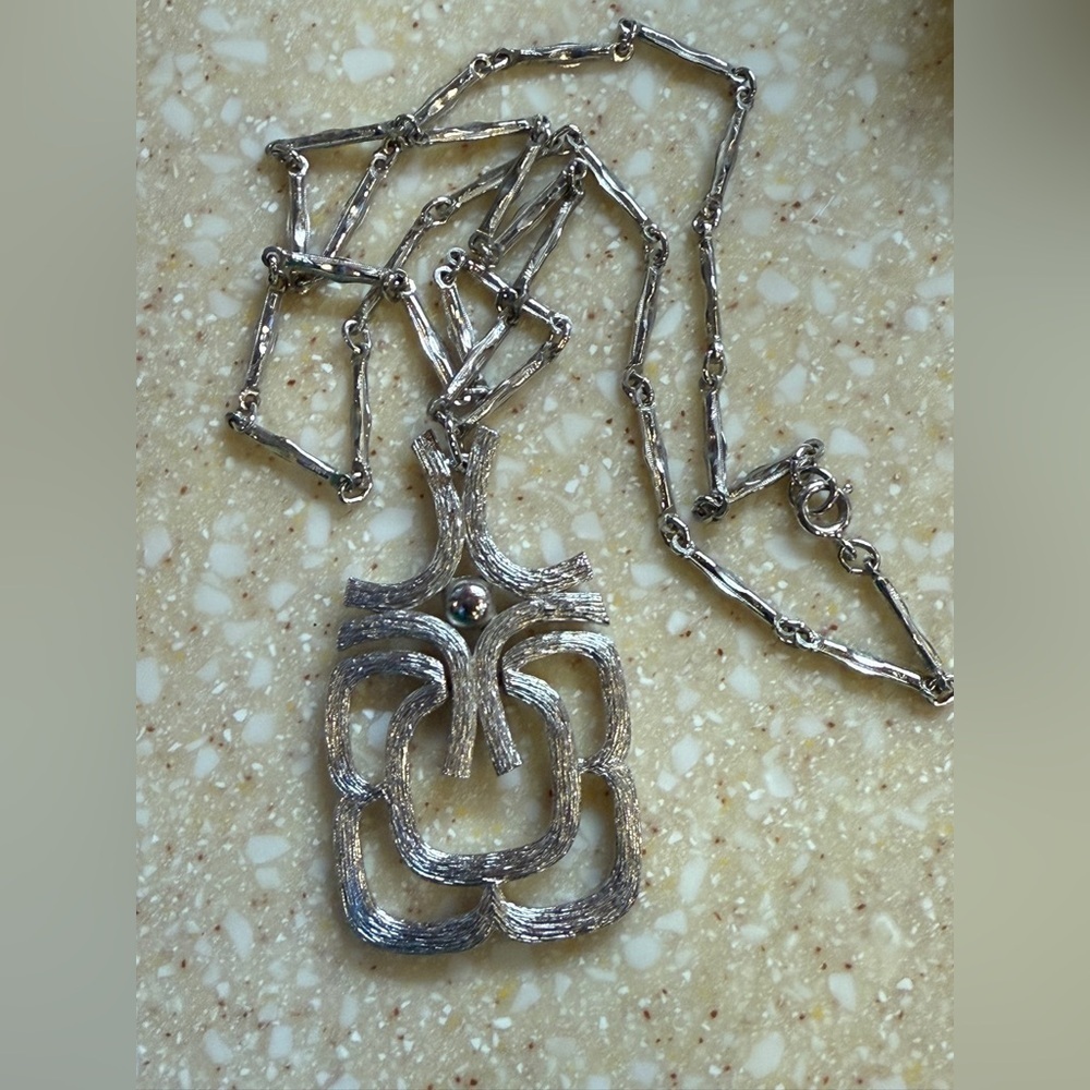 Vintage Avon Silver tone Square pendant necklace